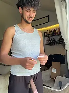 Stripchat Live Sex Cam of Gipsyboysteve
