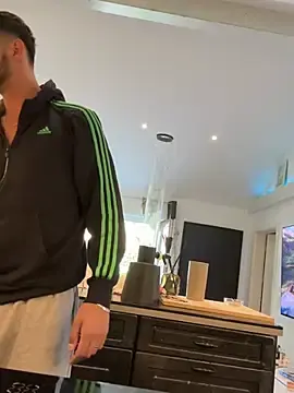 Stripchat Adult Webcam of Gipsyboysteve
