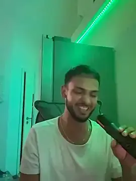 Stripchat Free Live Porn of Gipsyboysteve
