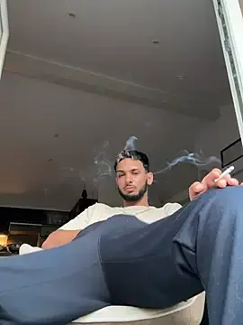 Stripchat Live Sex Cam of Gipsyboysteve