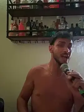 Stripchat Live Sex Cam of Gipsyboysteve