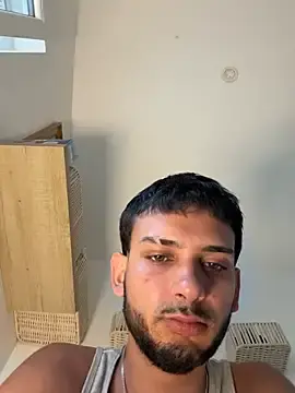 Stripchat Live Sex Cam of Gipsyboysteve