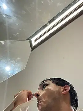Stripchat Live Sex Cam of Gipsyboysteve
