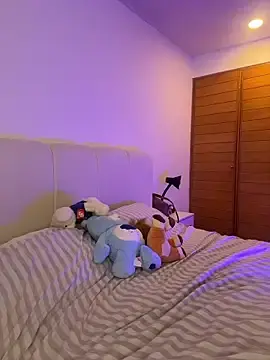 Stripchat Free Porn Cam of oriana_zoeee