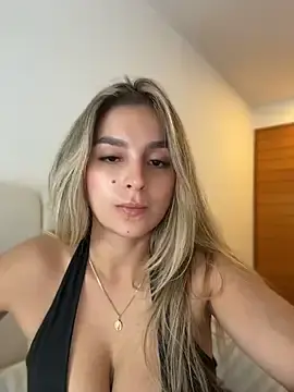 Stripchat Free Live Porn of oriana_zoeee