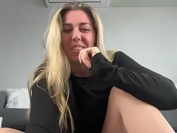 Stripchat Best live sex cam show of Aussielulu