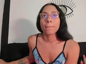 Stripchat Adult Webcam of EmilyGomezLS