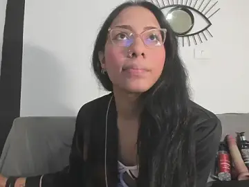 Stripchat Sex Chat of EmilyGomezLS