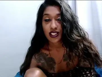 Stripchat Free Live Porn of Lisaabrown_