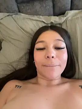 Stripchat Live Sex Cam of Alyshanon18