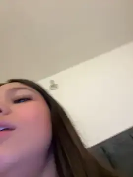 Stripchat Live Sex Cam of Alyshanon18