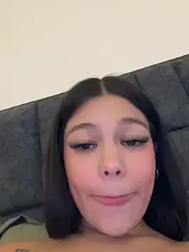 Stripchat Live Porn of Alyshanon18