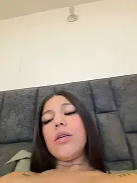 Stripchat Adult Video Chat of Alyshanon18