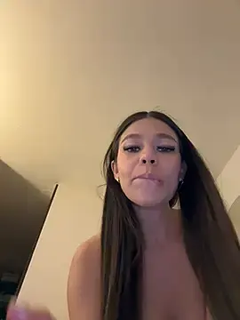 Stripchat Adult Video Chat of Alyshanon18