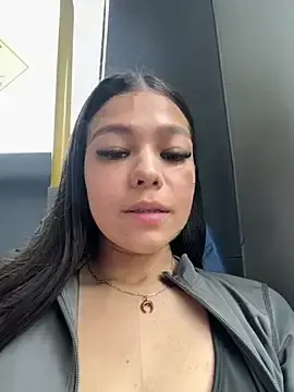 Stripchat Sex Cam of Alyshanon18
