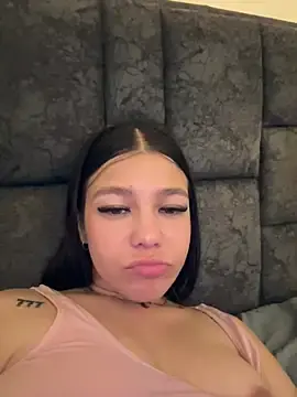 Stripchat Live Sex of Alyshanon18