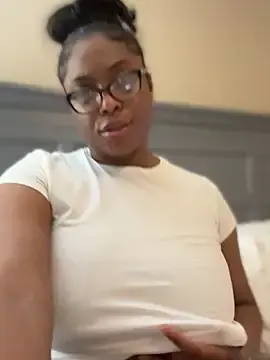 Stripchat Live Sex of CandyLuxxxx