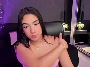 Stripchat Live Sex Cam of SaraaMills