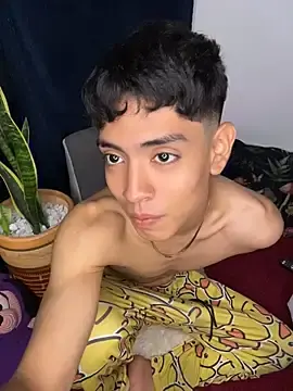 Stripchat Live Sex of Lion_Boy18