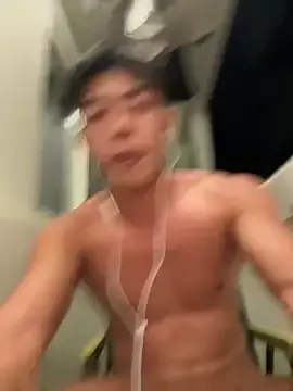 Stripchat Free Porn Cam of Yooo17