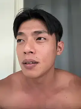 Stripchat Free Porn Cam of Yooo17
