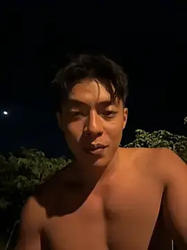 Stripchat Free Porn Cam of Yooo17