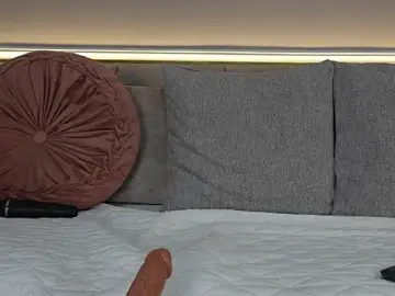 Stripchat Sex Cam of Amira_Latif