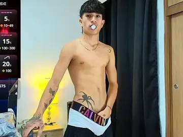 Stripchat Best Webcam of _CamiloBass