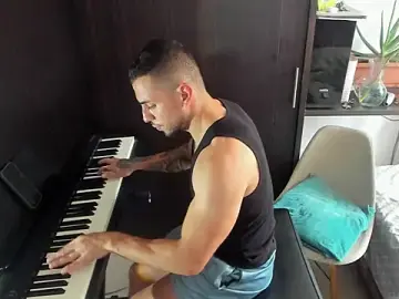 Stripchat Watch Live Sex Cams of logan_smith