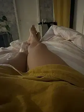 Stripchat Live Porn of Camii2244