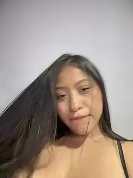 Stripchat Adult Video Chat of Estefanii-