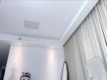Stripchat Watch Live Sex Cams of Yr_kitten_333