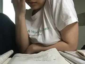 Stripchat Live Sex Cam of hypekittyboy