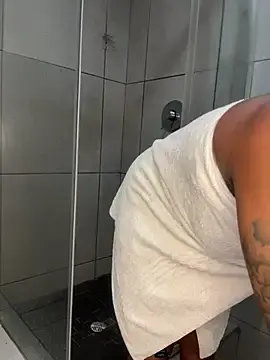 Stripchat Free Porn Cam of InkLady444