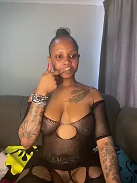 Stripchat Live Sex of InkLady444