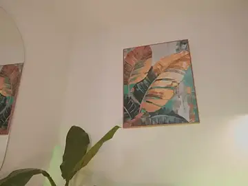 Stripchat Live Sex Cam of sarawinstone