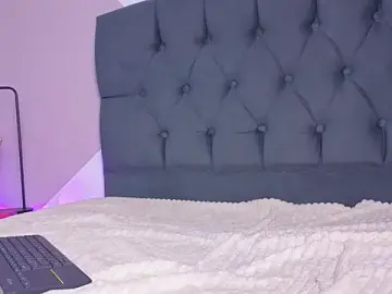 Stripchat Live Porn of sweet_kitty_4