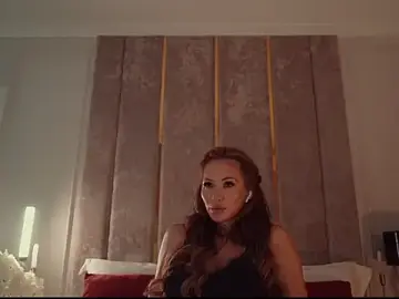 Stripchat Live Porn of MilaDYstarlight