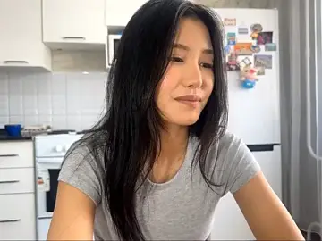 Stripchat Adult Webcam of AikoHokonu