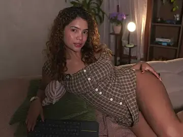 Stripchat Watch Live Sex Cams of HannahEvanss