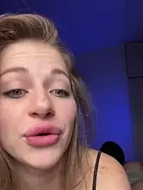 Stripchat Live Sex of LeilaFloraX