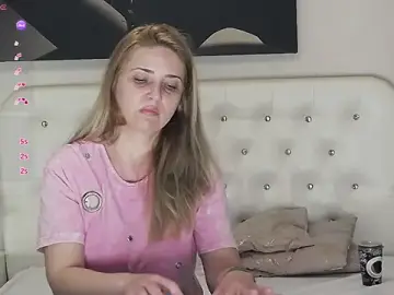 Stripchat Sex Cam of MellanieBliss