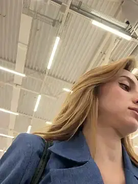 Stripchat Sex Chat of -AngelAri-