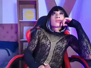 Stripchat Watch Live Sex Cams of Izzy_foxxy