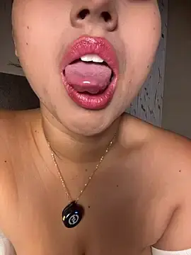 Stripchat Best Webcam of Valentinne_z