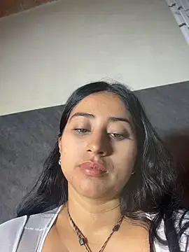 Stripchat Nude Webcam of Valentinne_z