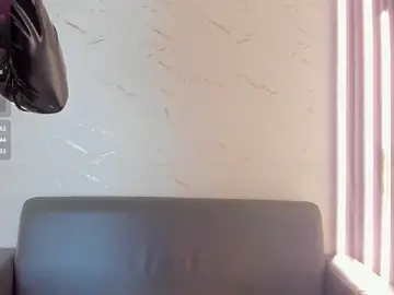 Stripchat Live Sex Cam of Charlotte__Brown_