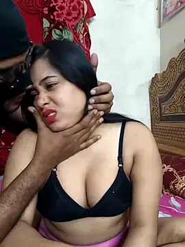 Stripchat Free Porn Cam of Queen_Priya_Thakur