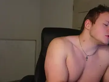 Stripchat Sex Cam of Richard_Dullas