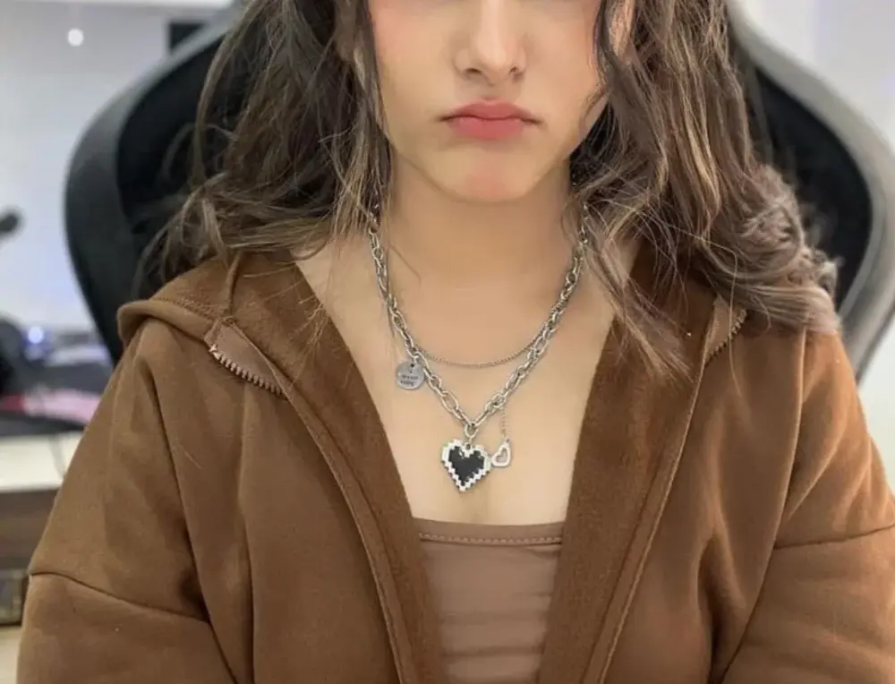 Naughty_Niharikaa